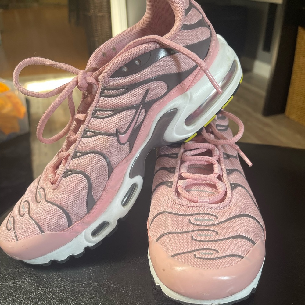Nike VaporMax - Picture 2 of 5